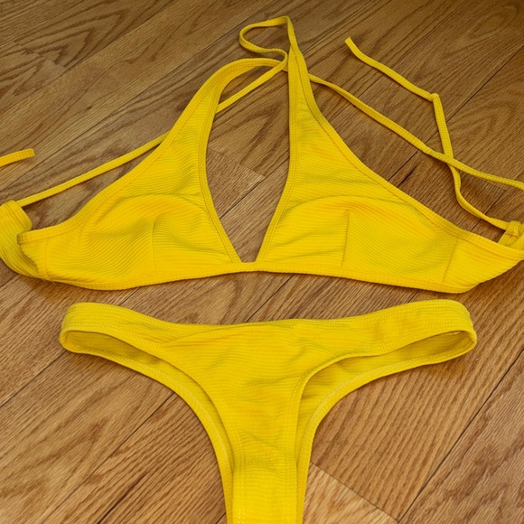 Yellow Ribbed Triangle Bikini Set - Picture 7 of 7